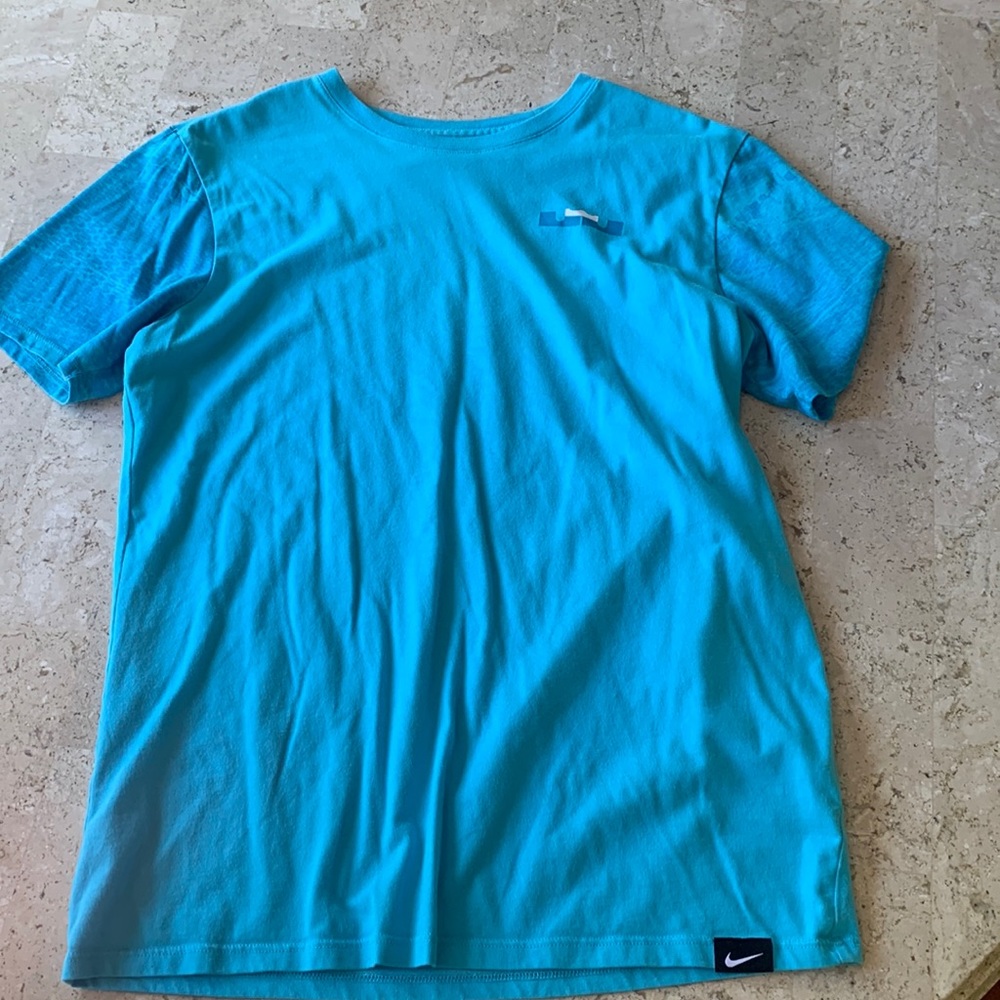 Nike Lebron t-shirt